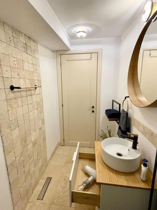 Casa In Inima Capitalei 別墅